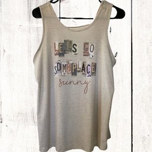 🔥 Women’s Maurices graphic tank top ✨